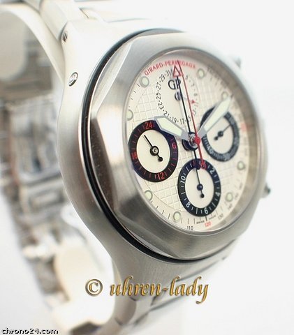 Girard Perregaux Girard-Perregaux Laureato EVO3 watches