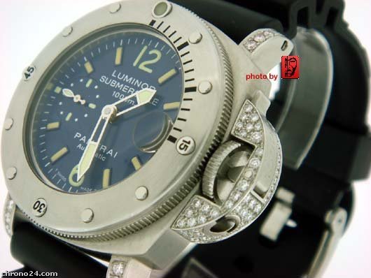 Panerai Luminor Submersible 1000 watches