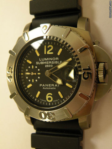 Panerai SUBMERSIBLE 2500 METERS PAM194 watches