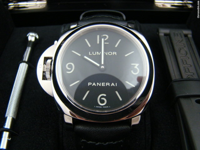 Panerai Pam 219 Base Destro watches