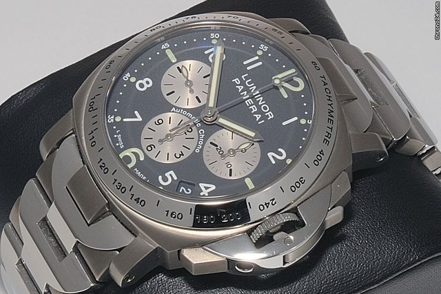 Panerai Luminor Chronograph El Primero PAM00122 watches