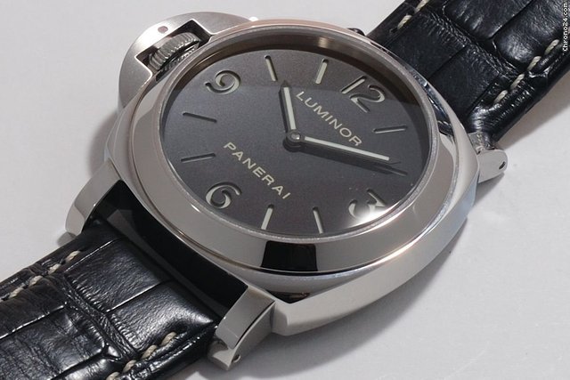 Panerai Luminor Base Left-Handed PAM00219 watches