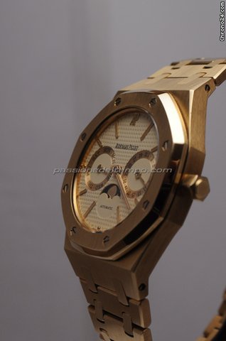 Audemars Piguet DAY DATE MOONPHASE ROYAL OAK watches