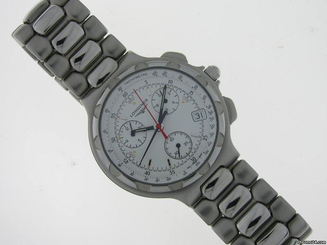 Longines OLD CONQUEST QUARZO CHRONO watches