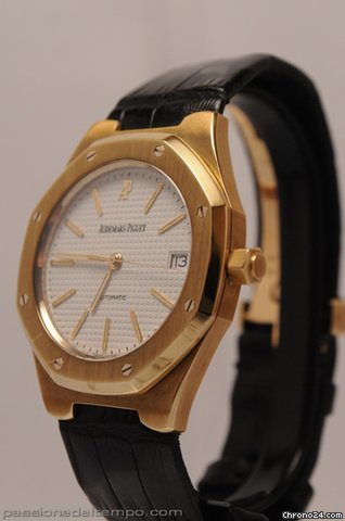 Audemars Piguet ROYAL OAK AUTOMATIC CUIR watches