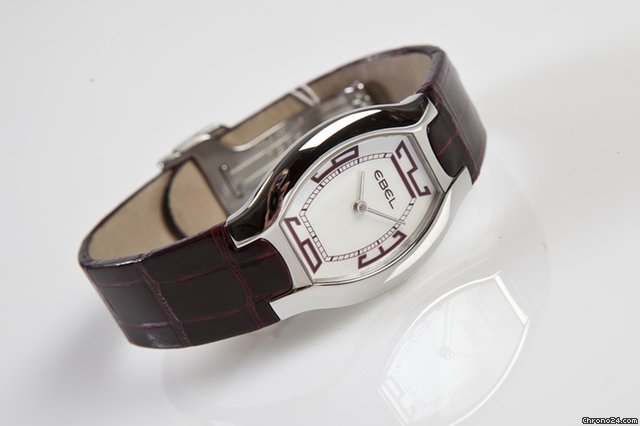 Ebel Beluga Tonneau mit Perlmuttzifferblatt DAU watches