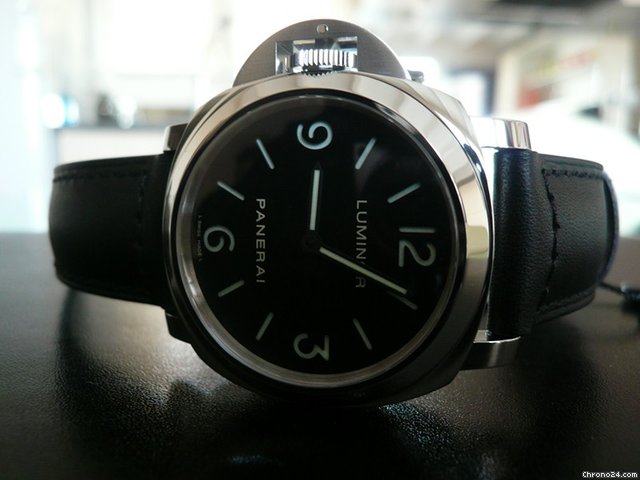 Panerai LUMINOR BASE LEFT-HANDED watches