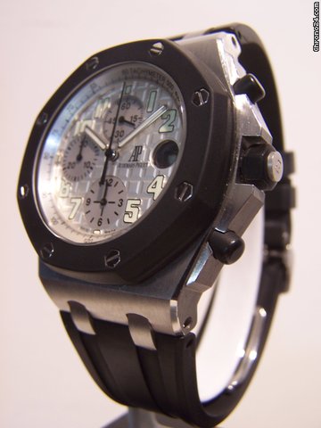 Audemars Piguet ROYAL OAK OFF SHORE CAOUTCHOUC watches
