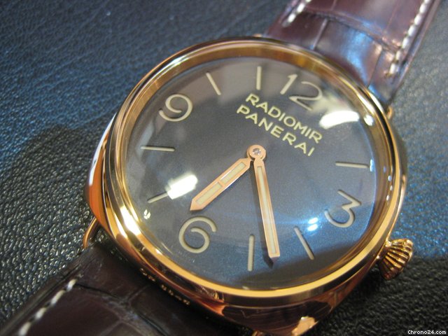 Panerai Pam 379 ORO ROSA 47 MM RADIOMIR watches