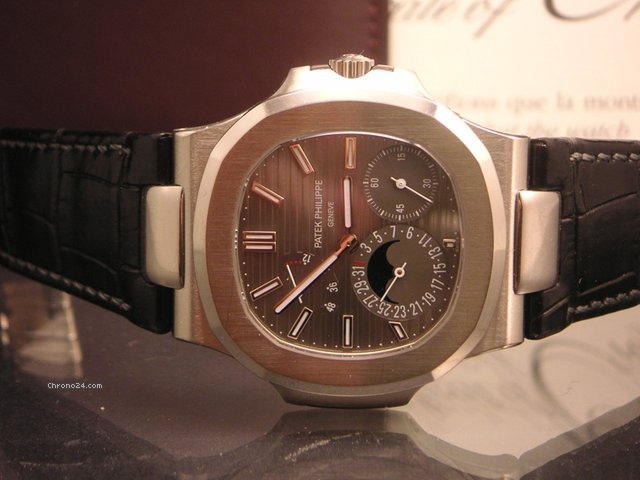 Patek Philippe Nautillus Fasi Luna 5712G watches