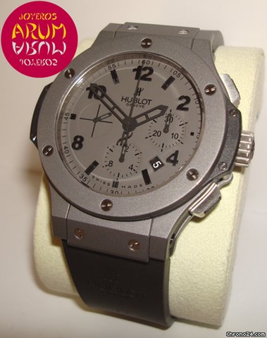Hublot Big Bang Tantalum watches