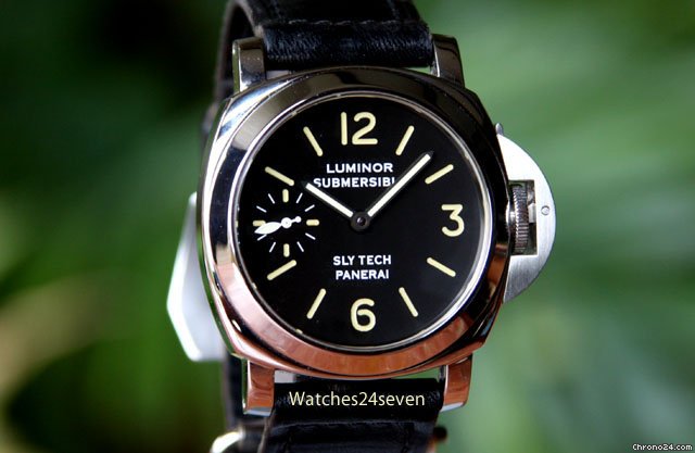 Panerai 5218-205A Pre Vendom Slytech Submersible 44 mm w Big Box: watches