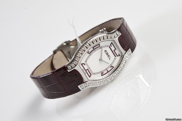 Ebel Beluga Tonneau Perlmutt ZB + Diamanten DAU watches