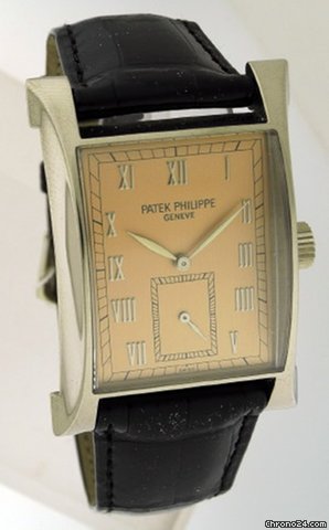 Patek Philippe 18k White Gold, Ltd of 250 Pagoda watches