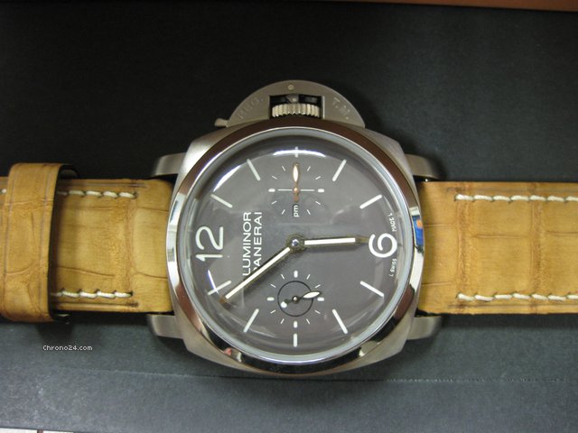 Panerai Luminor 1950 Tourbillon GMT titaan watches