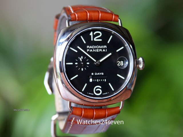 Panerai PAM 268 L Radiomir 8 day Movement 45 mm: Retail watches