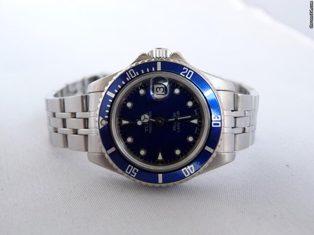 Tudor Oysterdate Submariner Lady Sub 96090 watches