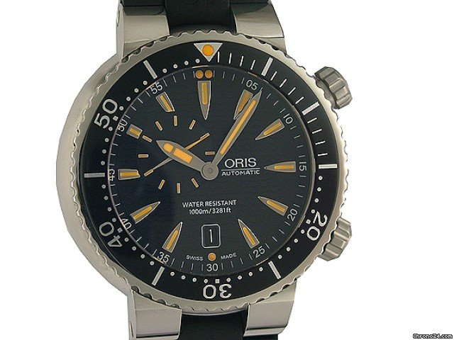 Oris Divers Small Second Date Kautschuk 47mm watches