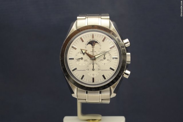 Omega Speedmaster Fasi Luna Moonphase 18K White Gold Bezel watches