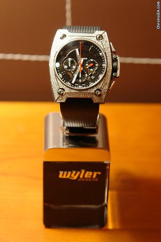 Wyler 333 Diamonds 66% Discount Stainless Steel Black Dial - NEW watches