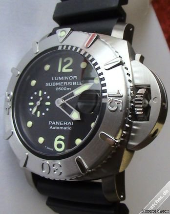 Panerai Submersible 2500 meter - PAM00285 watches