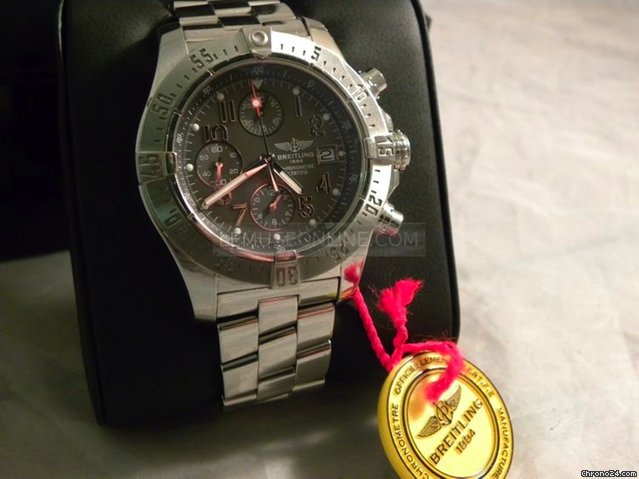 Breitling AVENGER SKYLAND watches