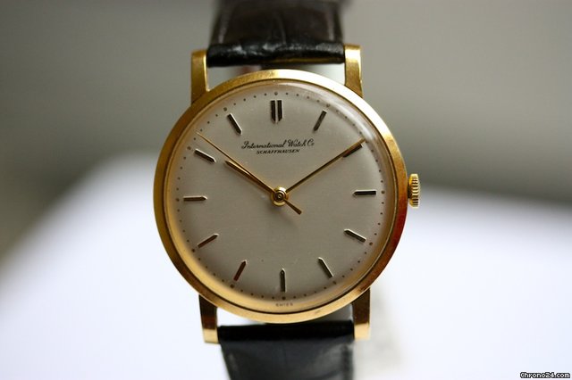IWC Handaufzug aus Gelbgold watches