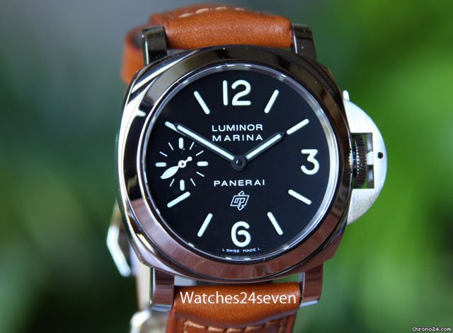 Panerai PAM 005 N Luminor Marina w Logo Dial & Second Hand 44 mm watches