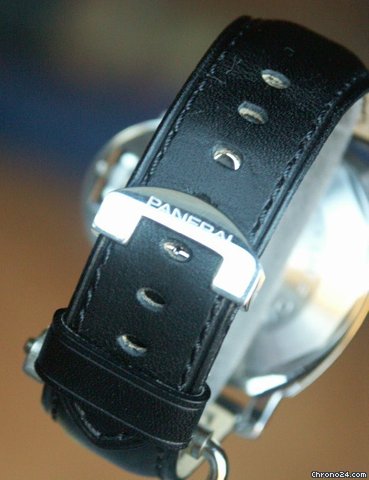 Panerai PAM 90 Power Reserve Luminor Marina 44 mm: Retail watches