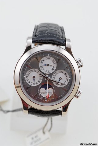 Jaeger-LeCoultre Master Grande Memovox watches