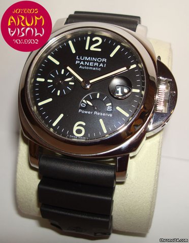 Panerai Luminor Power Reserve watches