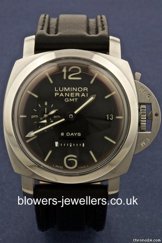Panerai Manifattura Luminor 8 Days GMT PAM 00233 watches