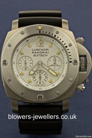 Panerai Luminor Submersible Chrono 1000m Slytech PAM 00225 watches