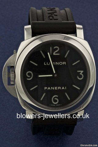 Panerai Luminor PAM 00219 watches