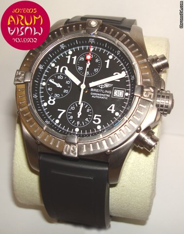 Breitling Avenger Chrono watches