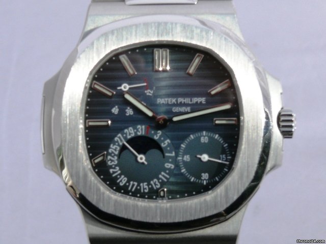 Patek Philippe NAUTILUS 5712 watches