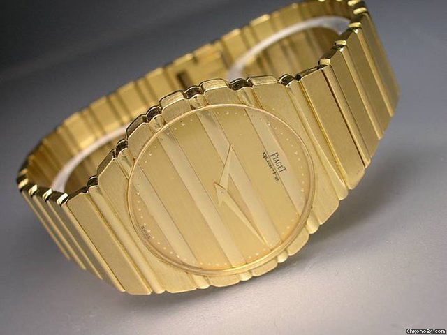 Piaget "Massive Gelbgolduhr mit Quartzwerk" 18K/750 Gelbgold watches