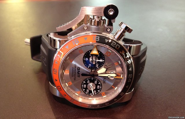 Graham Chronofighter - Oversize GMT Big Date watches