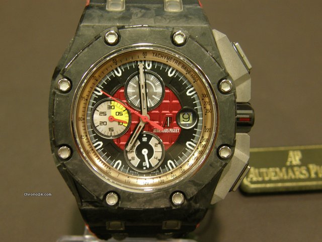 Audemars Piguet Royal Oak OFFSHORE Grand Prix NEU VERKLEBT watches