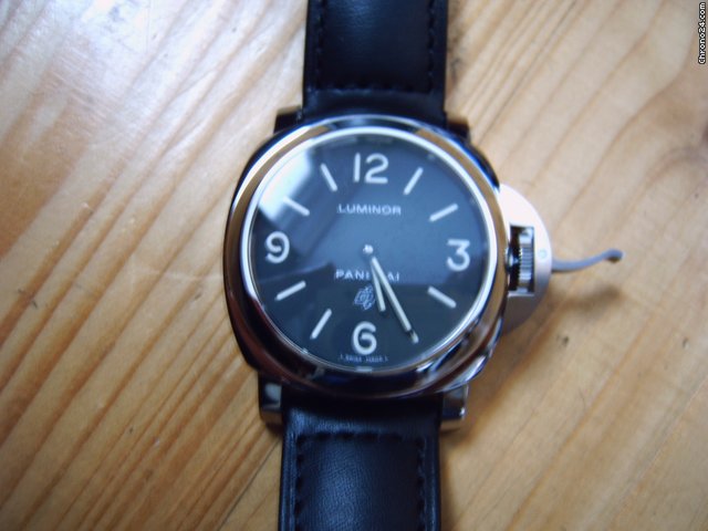 Panerai pam 000 logo watches