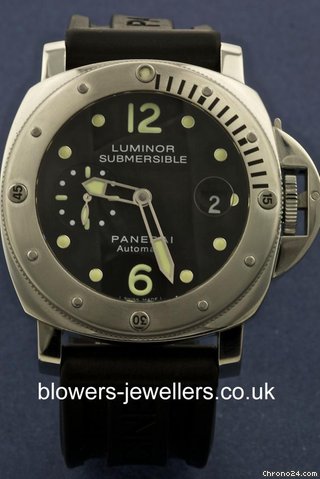 Panerai Luminor Submersible PAM 00024 watches