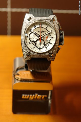 Wyler 333 Diamonds 66% Discount Stainless Steel - NEW - Nuevo watches