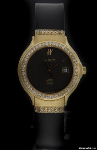 Hublot Yellow Gold Classic Elegant Diamond 1391.3.054 watches
