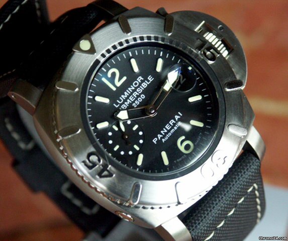 Panerai PAM 194 Submersible to 2500 meters 47 mm Special Edition: watches