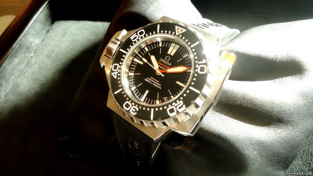 Omega UNGETRAGENE Seamaster Ploprof 1200m watches