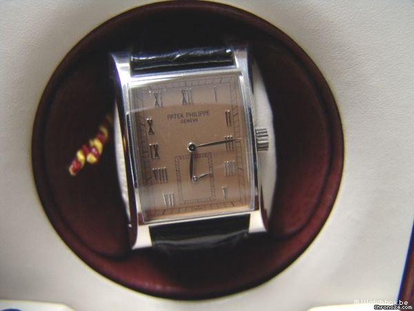 Patek Philippe PAGODA Lim. Ed. 250 pieces ref 5500 G watches
