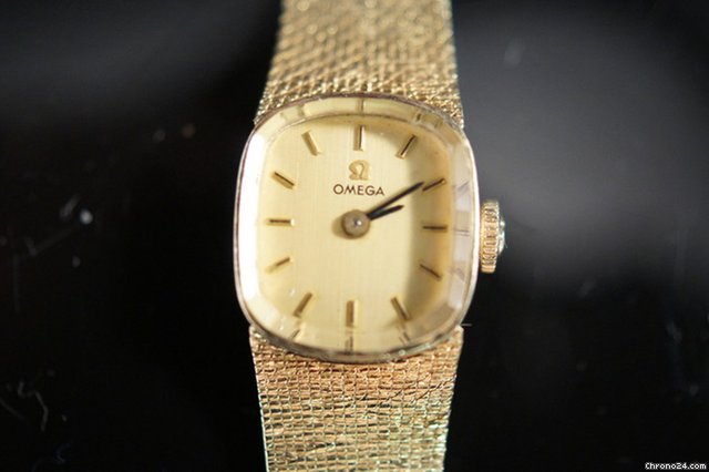 Omega Women's Manual. Ref. no. HH8604. Case no. 12727 watches