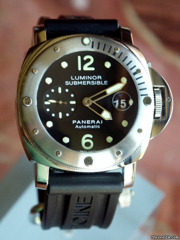 Panerai PAM 24 Submersible Stainless Steel 44mm: Retail watches