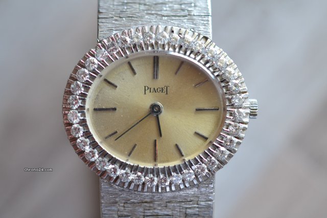 Piaget Damenarmbanduhr mit Brillantkrone watches