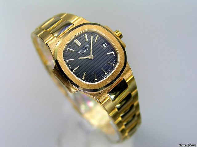 Patek Philippe Nautilus Massivgold / Damenuhr watches